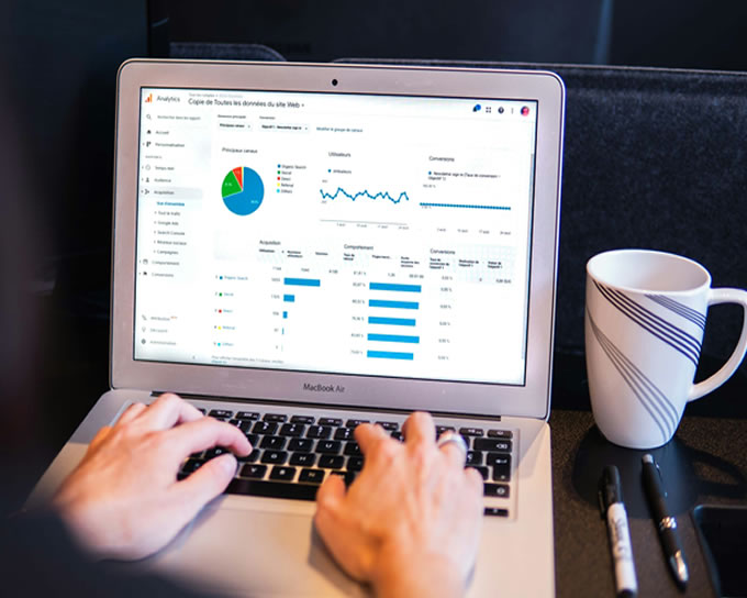 SOMASES Somando entre datas e ocultando as fórmulas